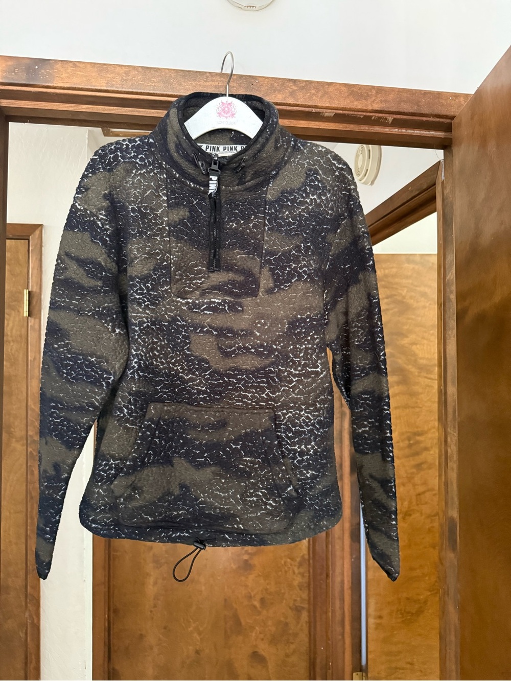 PINK Victoria's Secret Black and Olive Green Camo Quarter-Zip Fleece Pullover